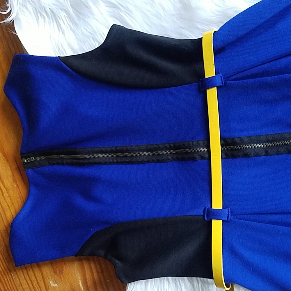 Blue & Black Sleeveless Dress with Yellow Belt - Picture 5 of 5